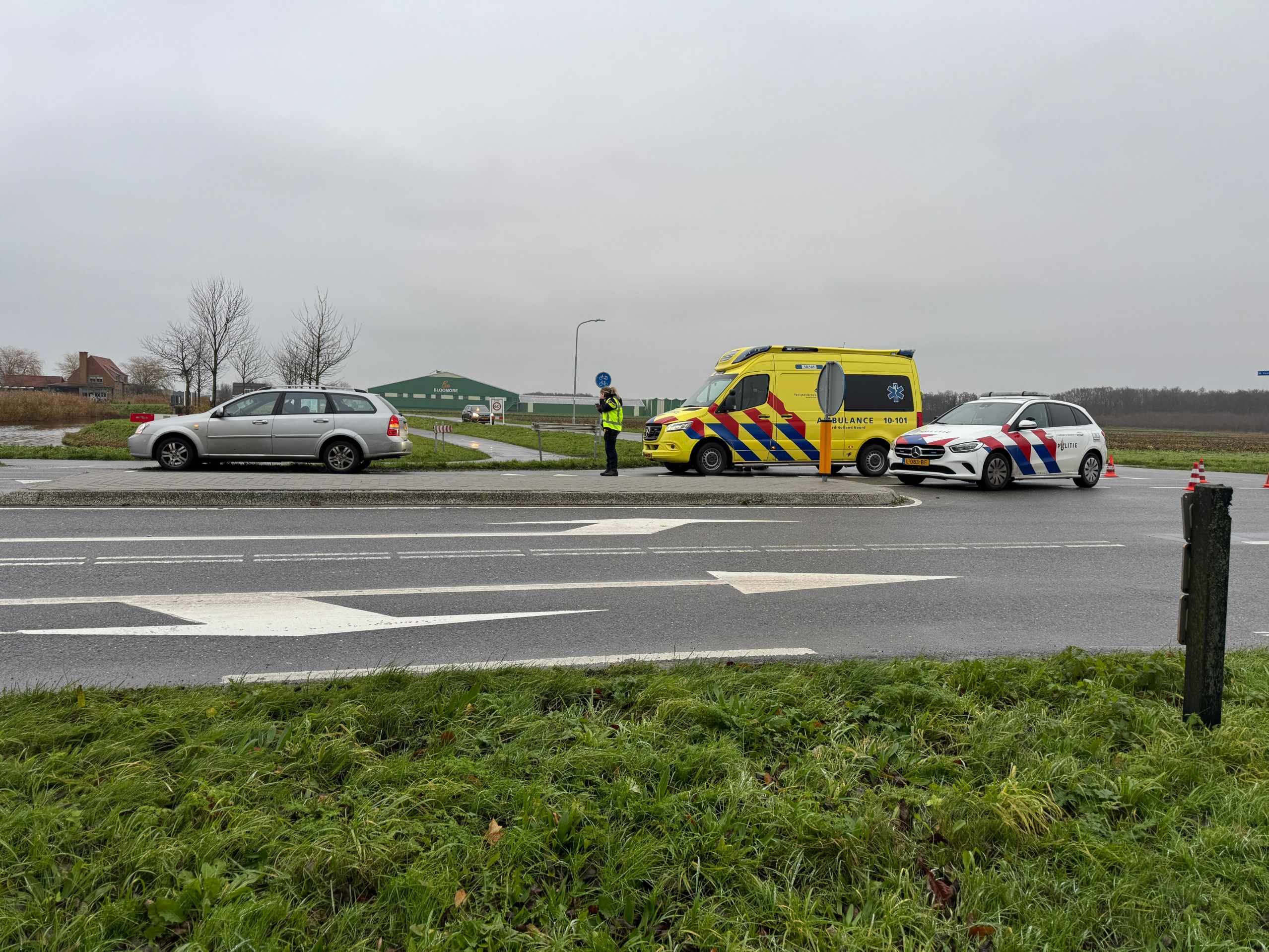Ongeluk op beruchte kruising in Wervershoof