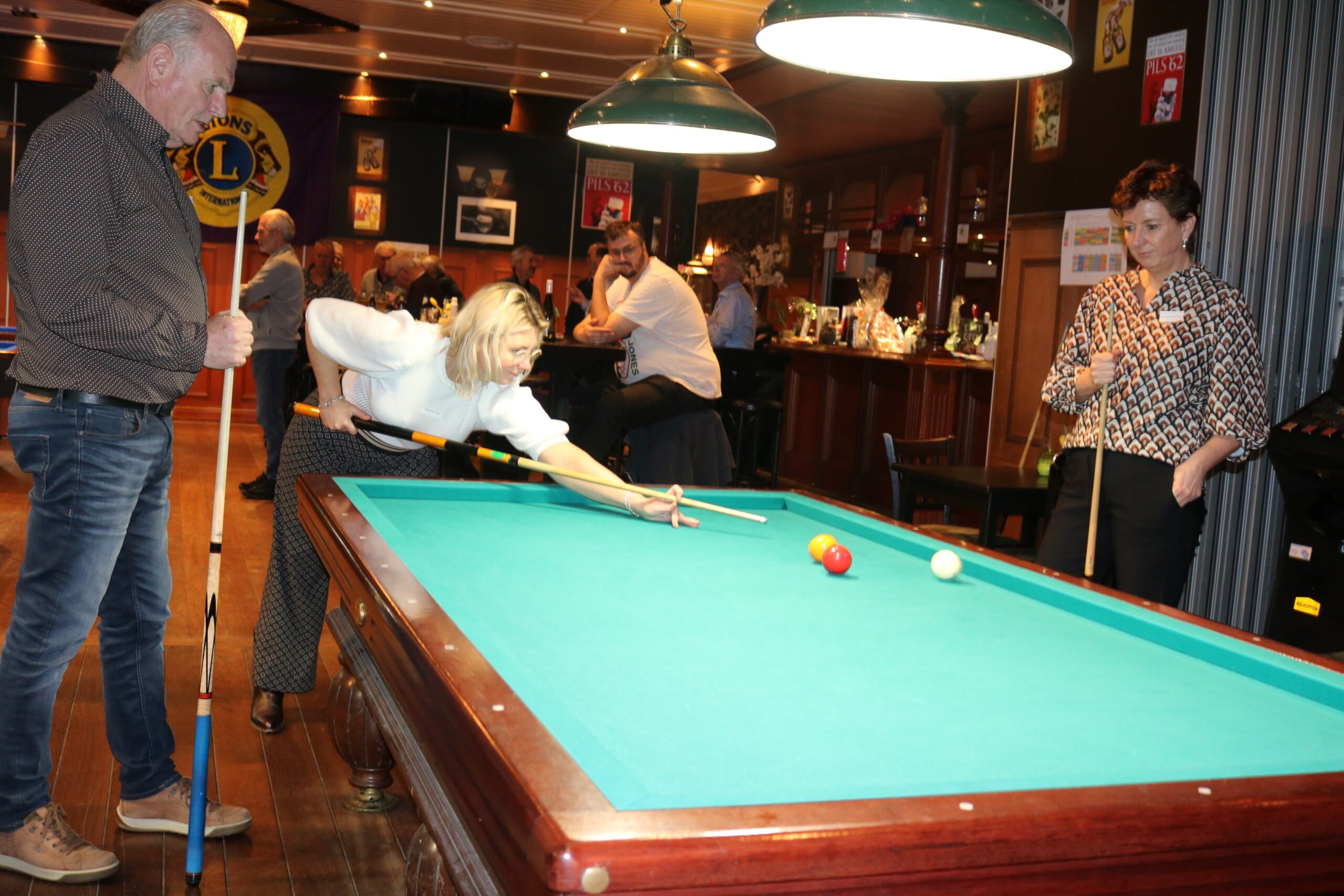 Lions Biljartclinic ‘Stoten als een Pro’ voor het goede doel