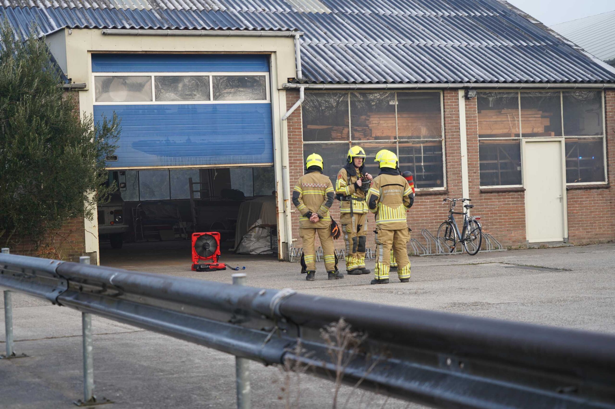 Korte brand in opslagloods in Wognum