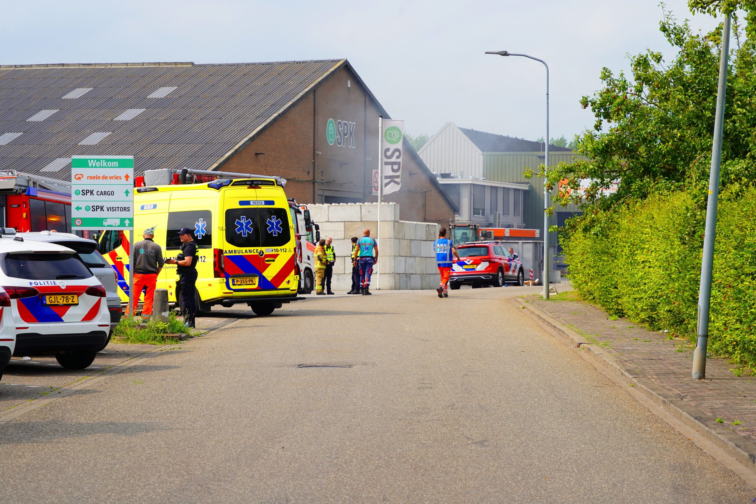 Brand in productiehal van Sortiva in Wognum