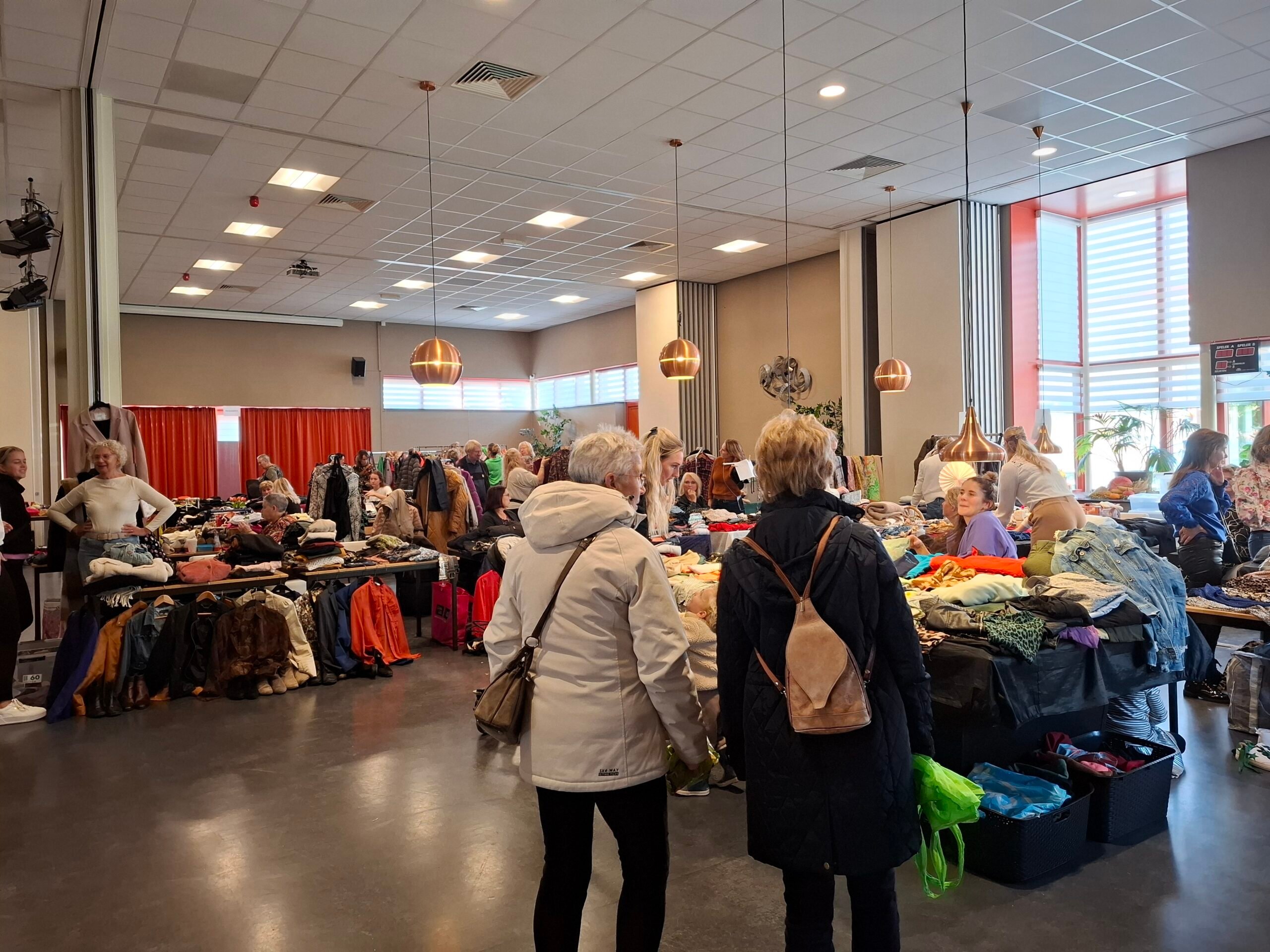 Kledingbeurs Schoof najaarseditie; shoppen voor een klein prijsje