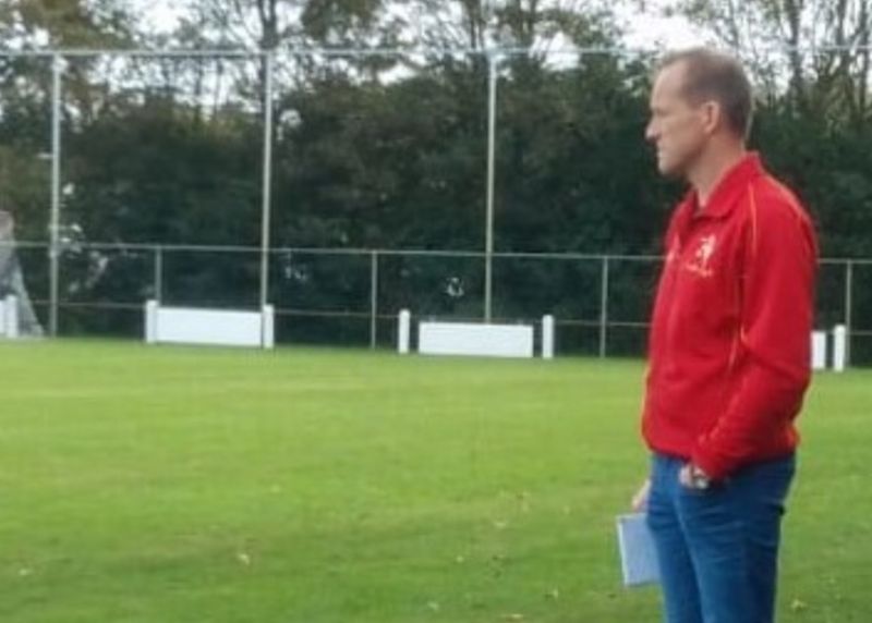 Strandvogels neemt na dit seizoen afscheid van trainer Menno de Vries