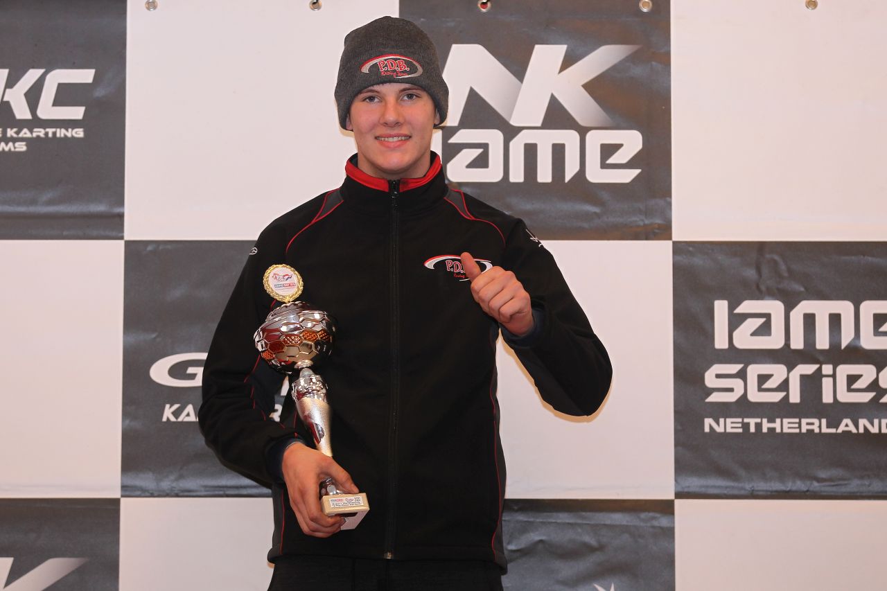 Karter Daan Steenman begint seizoen met klinkende zege!