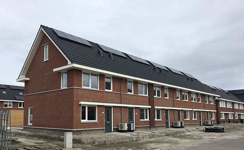 Woonschakel overhandigde sleutels 11 nieuwbouwwoningen Midwoud