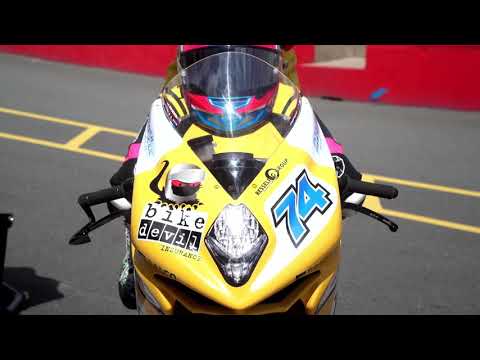 Rob Hartog verkent Britse circuits op de MV Agusta